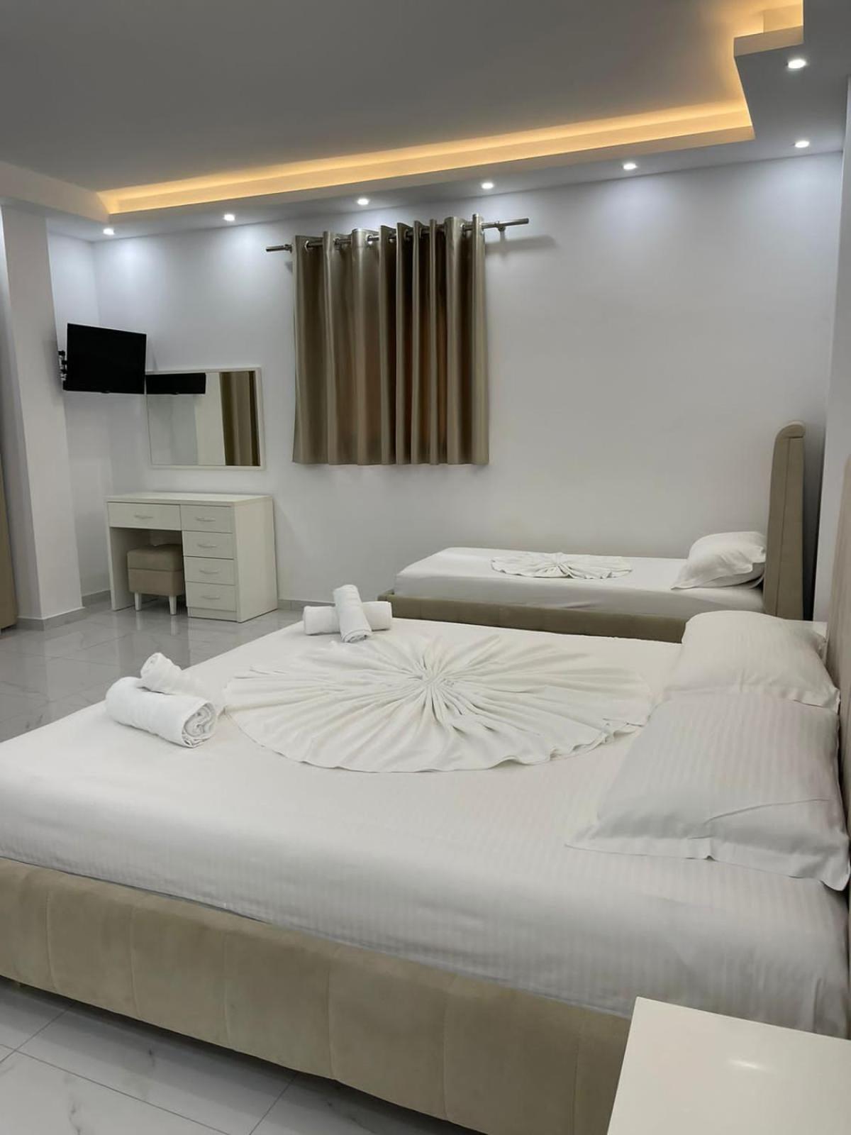Anna Hotel Ксамил Экстерьер фото